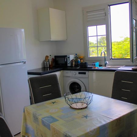 Bas De Villa F2 Neuf Avec Terrasse Et Piscine Le Diamant Esterno foto